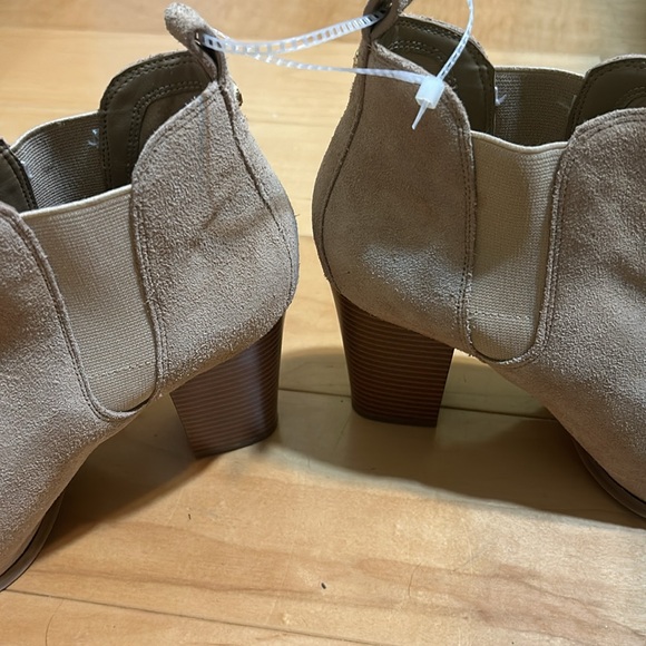 Michael Michael Kors Evaline Heeled Bootie - Picture 3 of 5